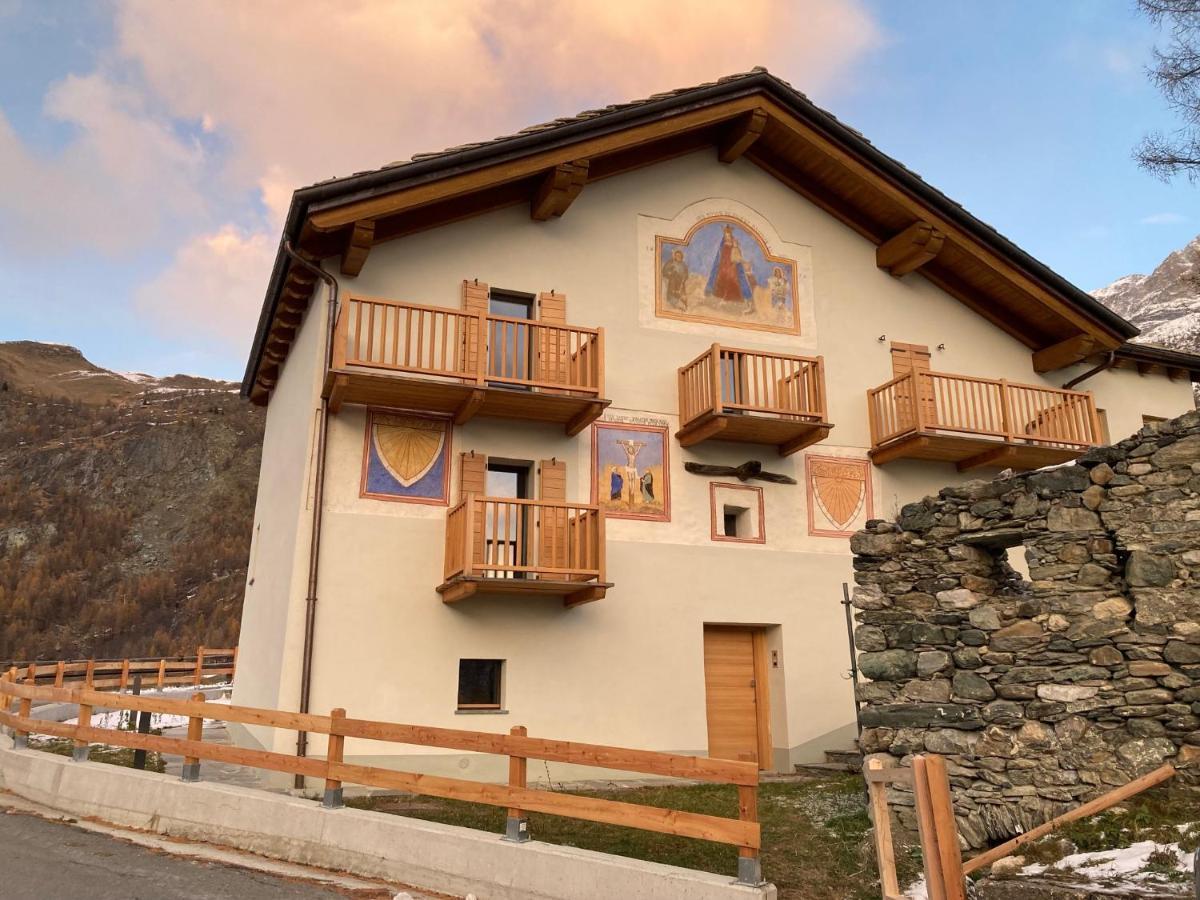 La Maison Du Cre Valtournenche Luaran gambar