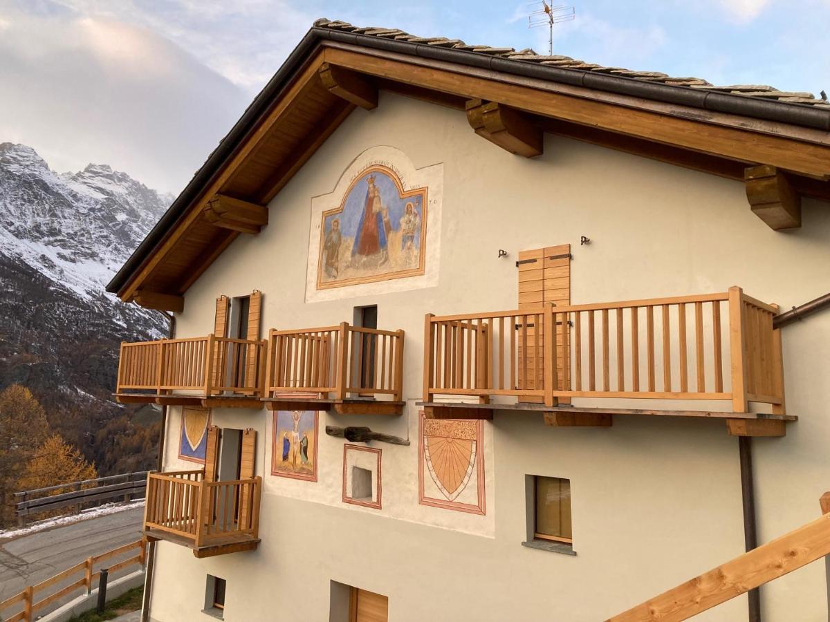 La Maison Du Cre Valtournenche Luaran gambar